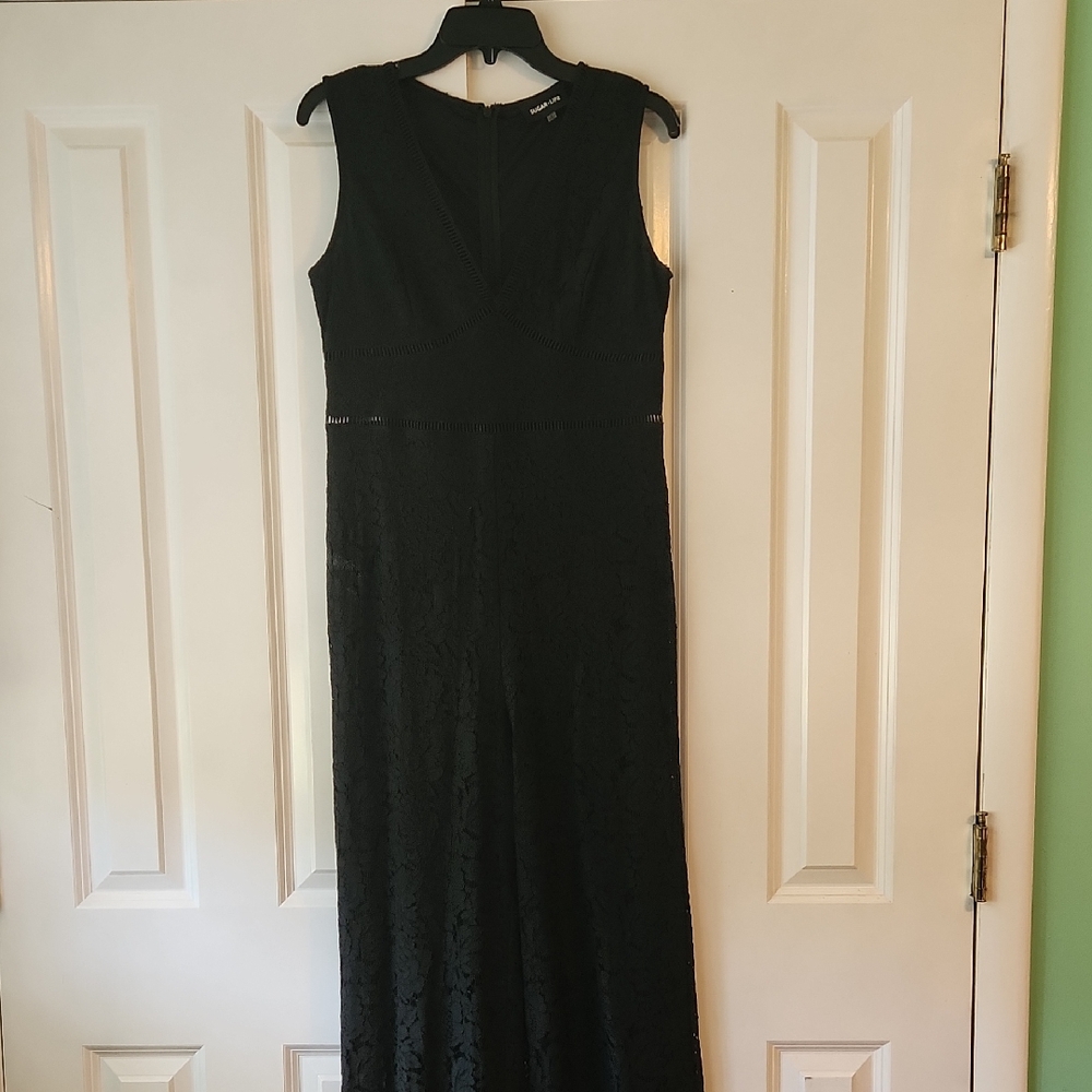 Sugarlips Elegant Black Sleeveless Jumpsuit